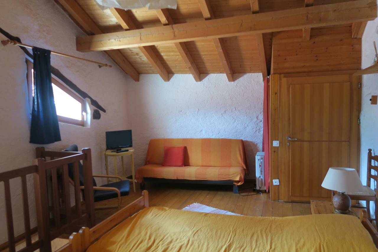 Ul Ruestic A Monte Apartment