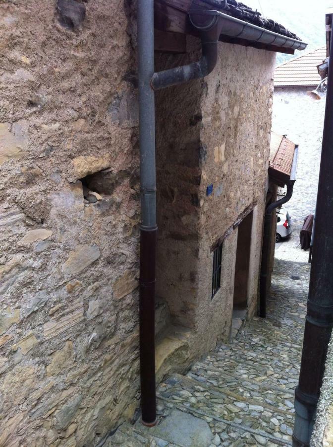 Ul Ruestic A Monte *