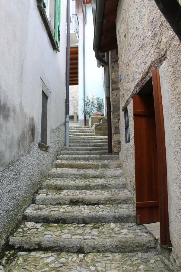 Ul Ruestic A Monte